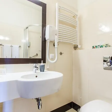 ホテル Locomotiva 3*